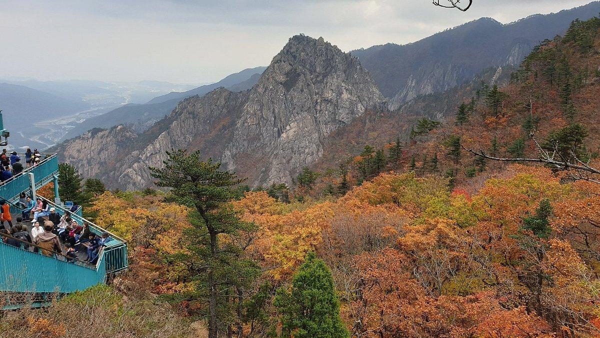 Seoraksan view